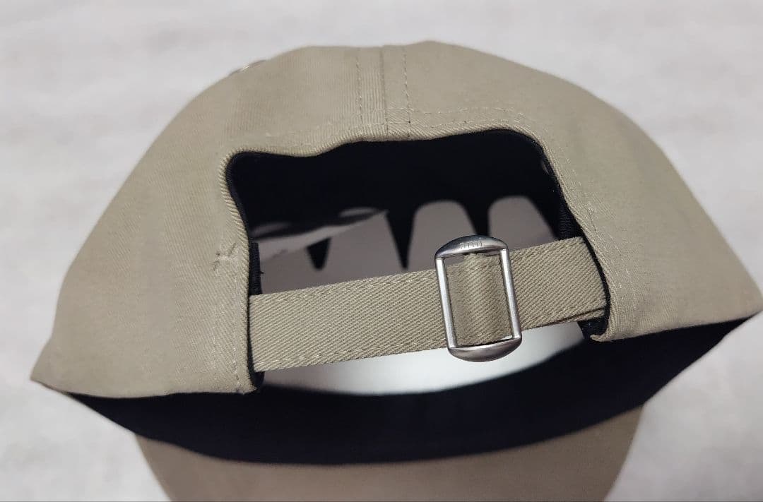 【かみじゅ】新品 ami AMI PARIS キャップ カーキ×グレージュ