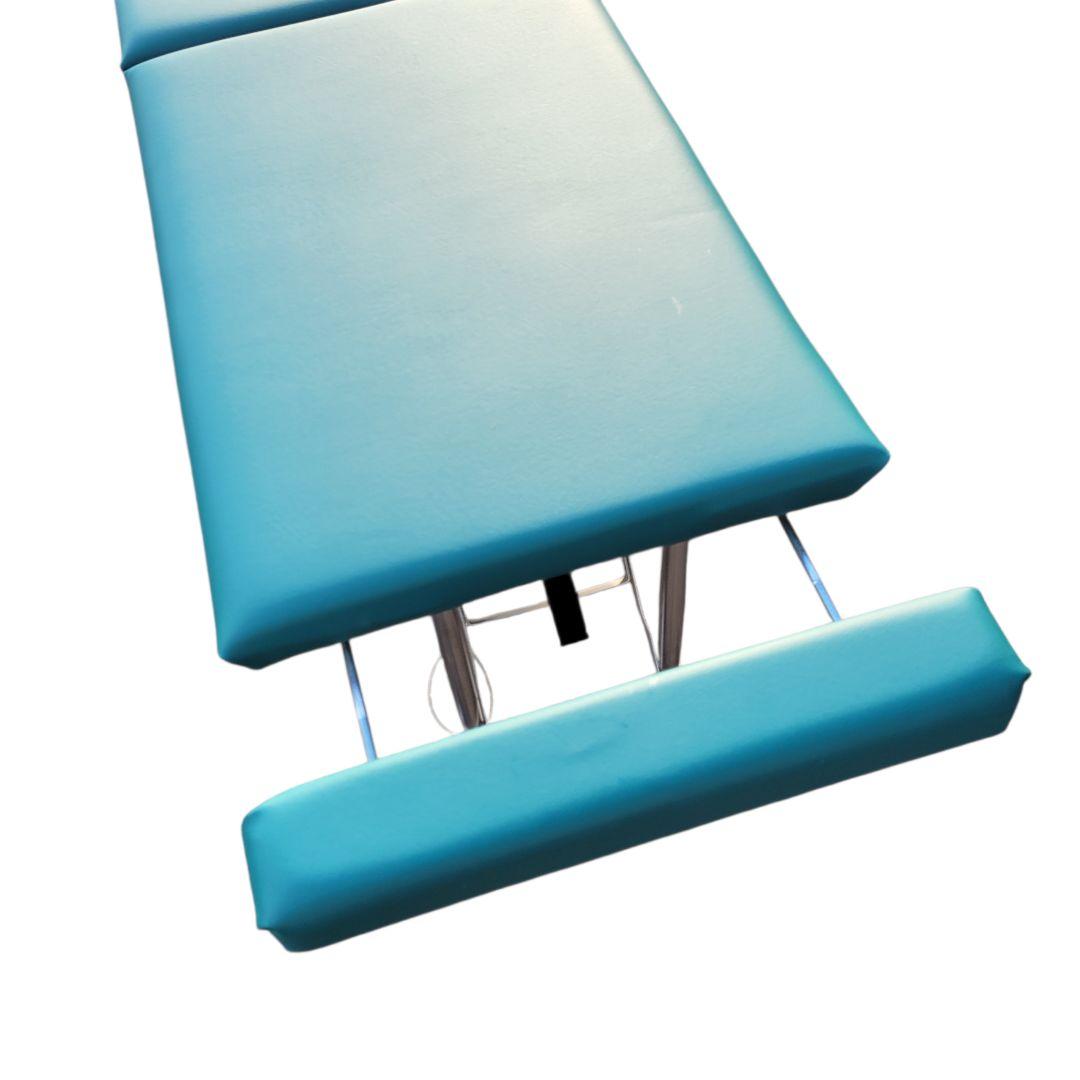 【希少】業務用 折り畳み式施術ベッド マッサージベッド 専用ケース付き