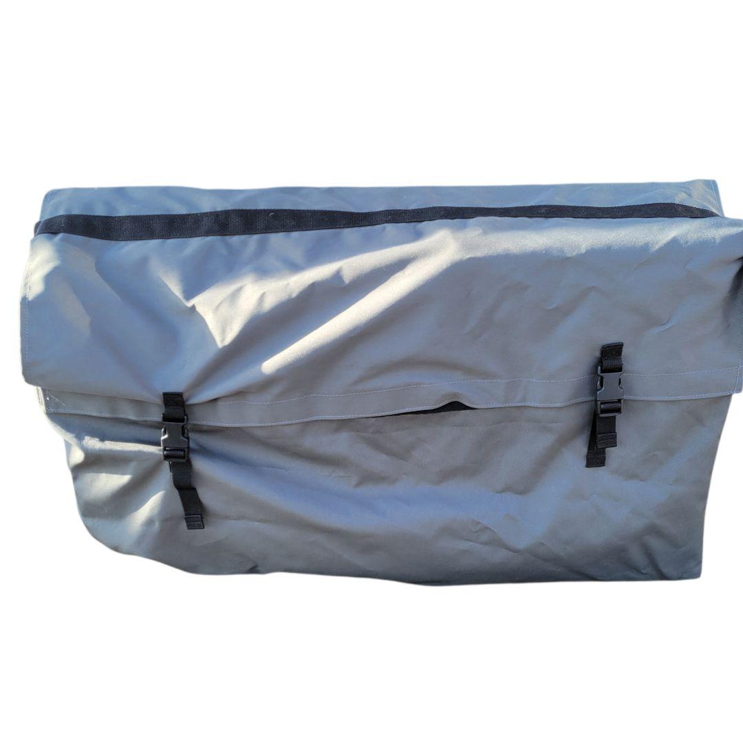 【希少】業務用 折り畳み式施術ベッド マッサージベッド 専用ケース付き