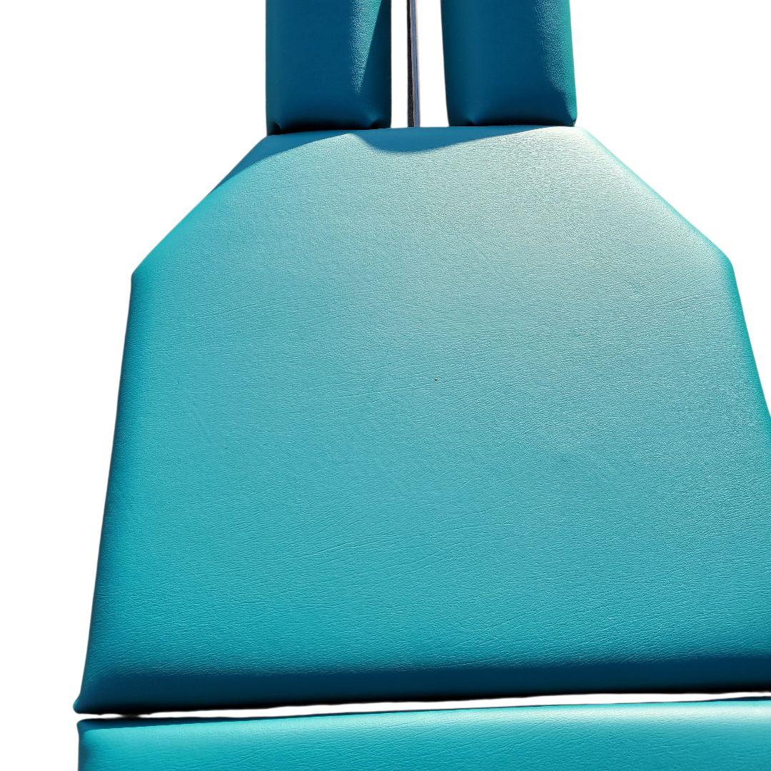 【希少】業務用 折り畳み式施術ベッド マッサージベッド 専用ケース付き