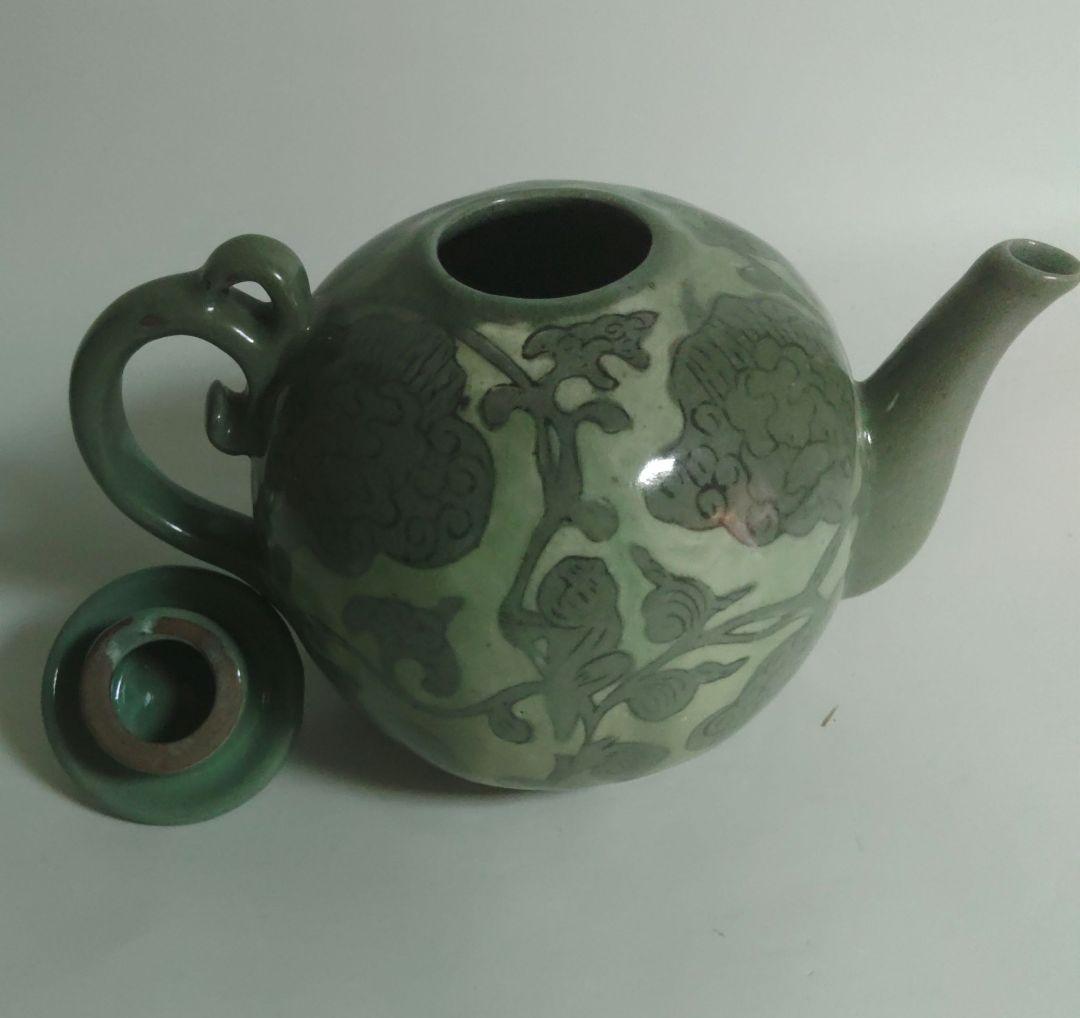 高麗青磁　人間国宝　 韓国　柳海剛 花唐草唐子　ティーポット　 水注　 水差