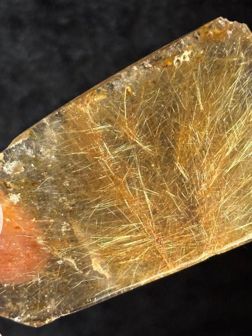 ゴールドルチルクォーツスラブ　プレート　かわいい　買い得　天然石