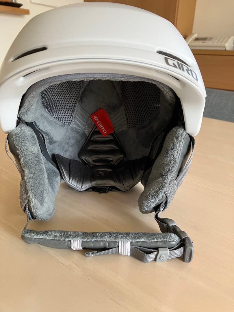 ジロ スキーヘルメットAVERA AF アジアンフィット 白 レディースS