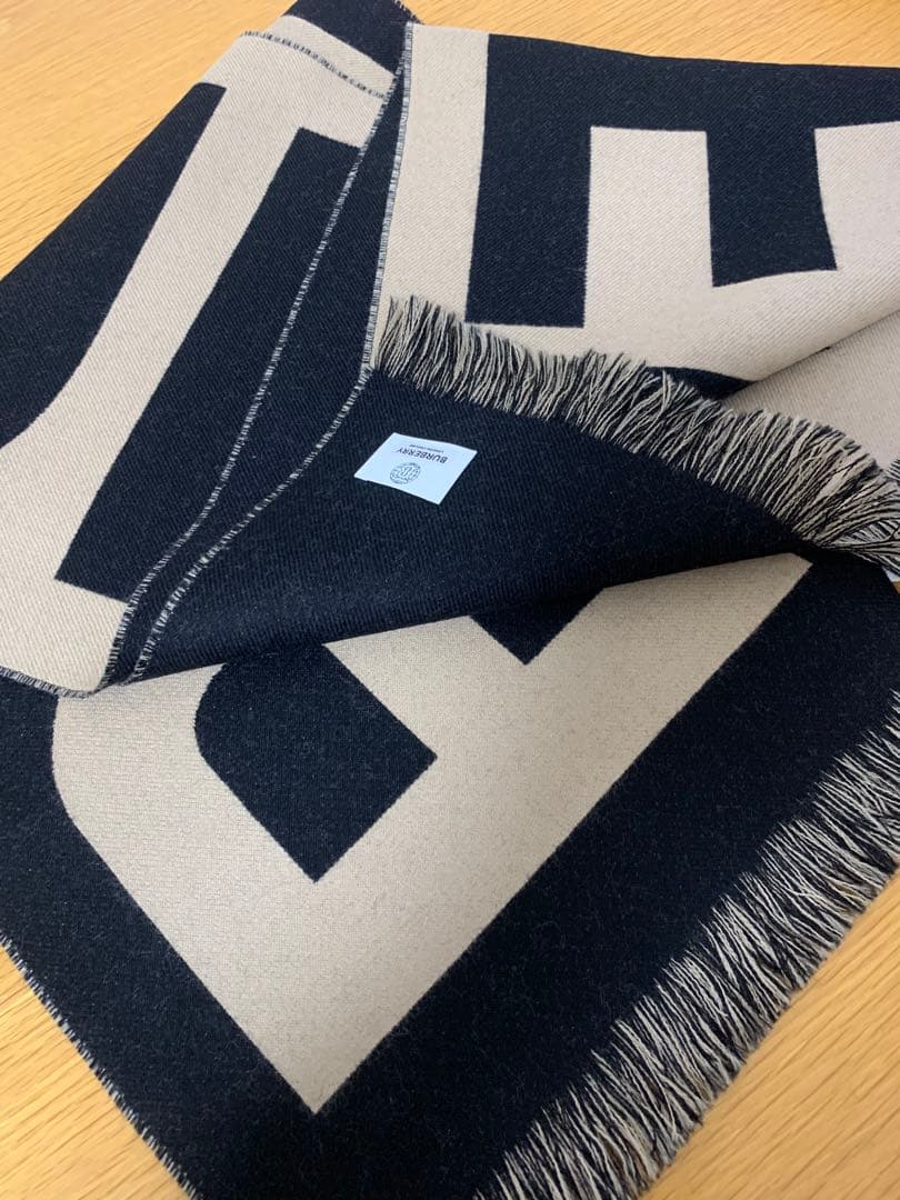 美品　Burberryマフラー　正規品　リバーシブル大判サイズ