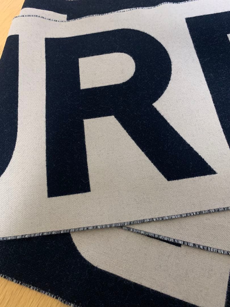 美品　Burberryマフラー　正規品　リバーシブル大判サイズ