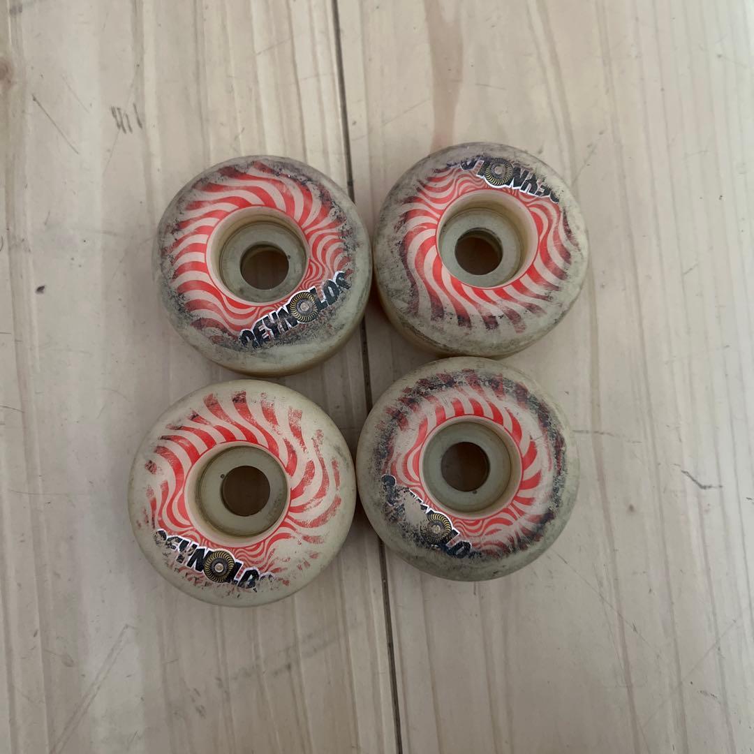 Supremeデッキ2本、スピットファイヤー ウィール、ベンチャートラックセット