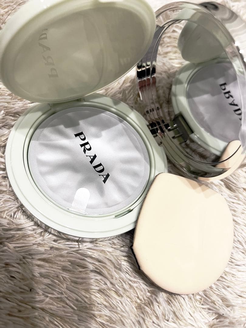 【新品】プラダAUGMENTED SKIN クッションファンデーション LN10