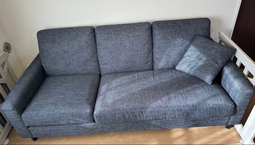 【kazukiyoページ】ニトリ　布張りカウチソファ