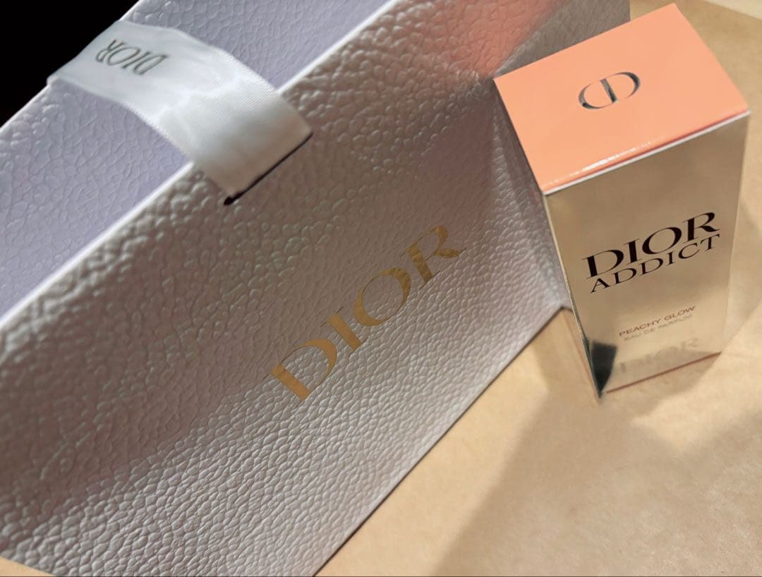 Dior アディクト ピーチーグロウ　30ml