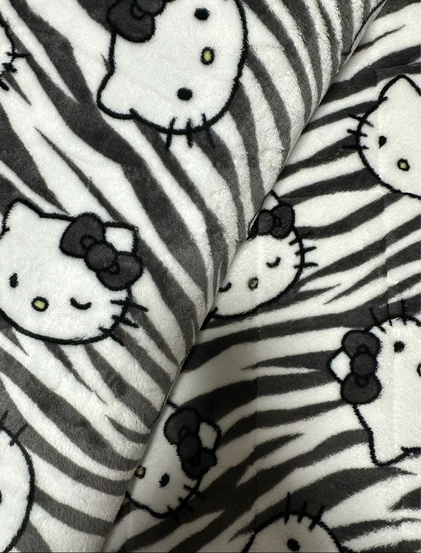 2026購入　キティゼブラシングルカバーセット