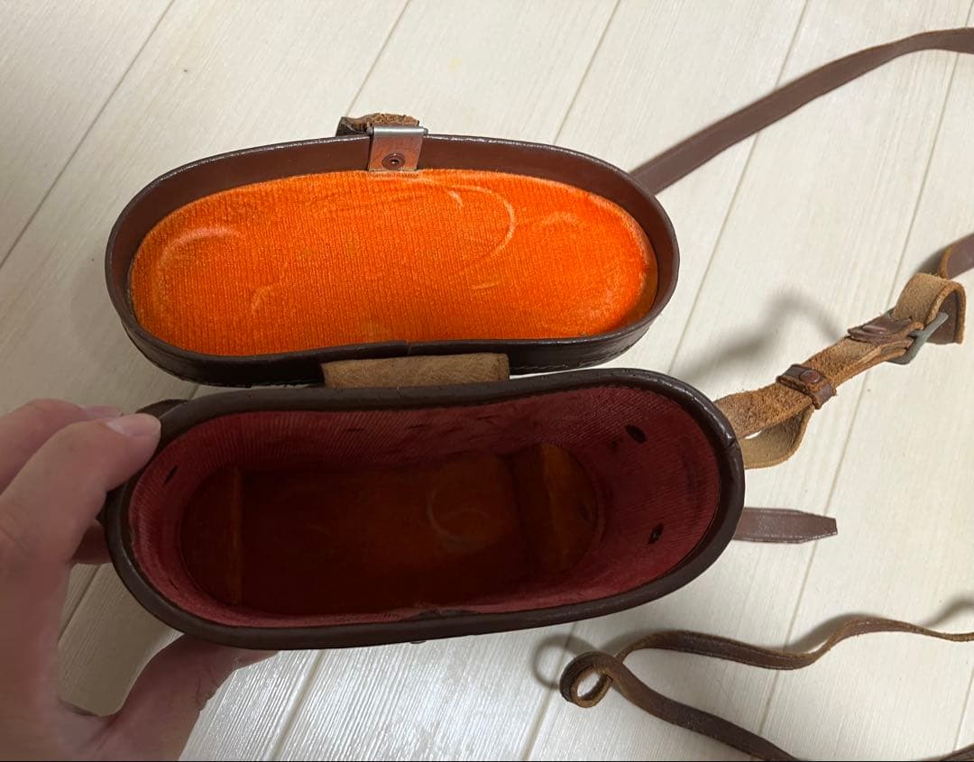 旧日本陸海軍　徽章類・双眼鏡・双眼鏡ケース等軍装品セット　値下げ申請受け付けます