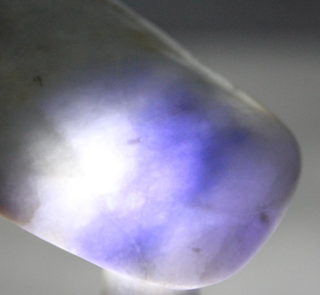 糸魚川翡翠 ラベンダー 39.8g