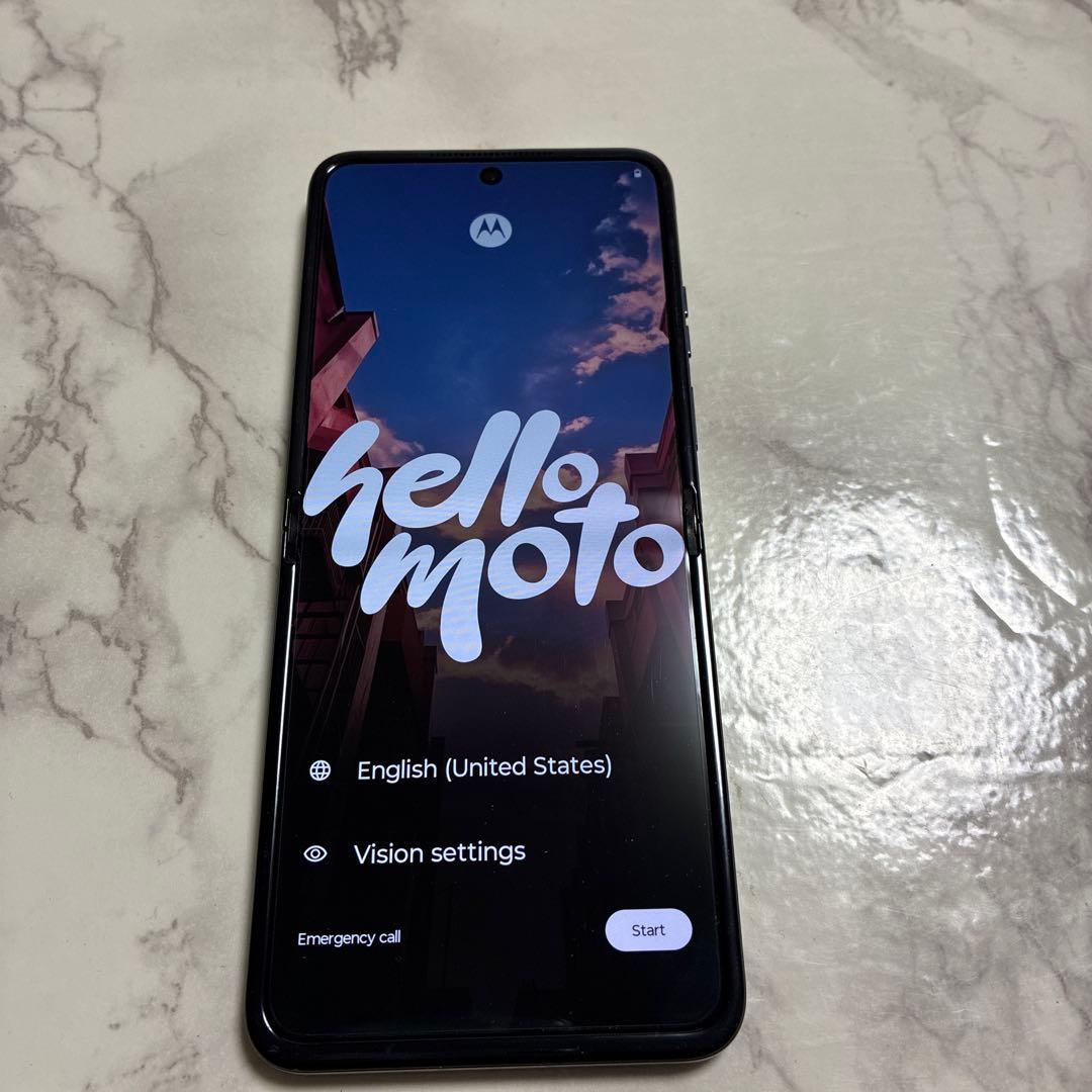 スマートフォン本体 Motorola razr 50 ultra