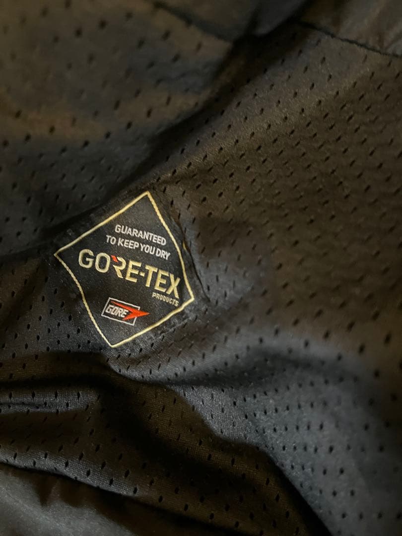 未使用 VOLCOM ボルコム メンズ イエロー　ゴアテックス