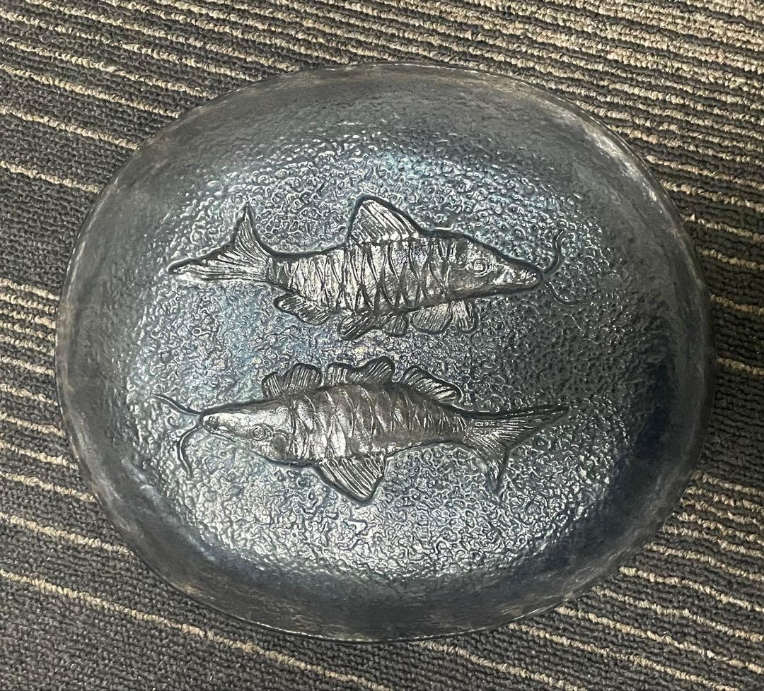 古着　魚の彫刻付き　ガラス皿 木製スタンド付き