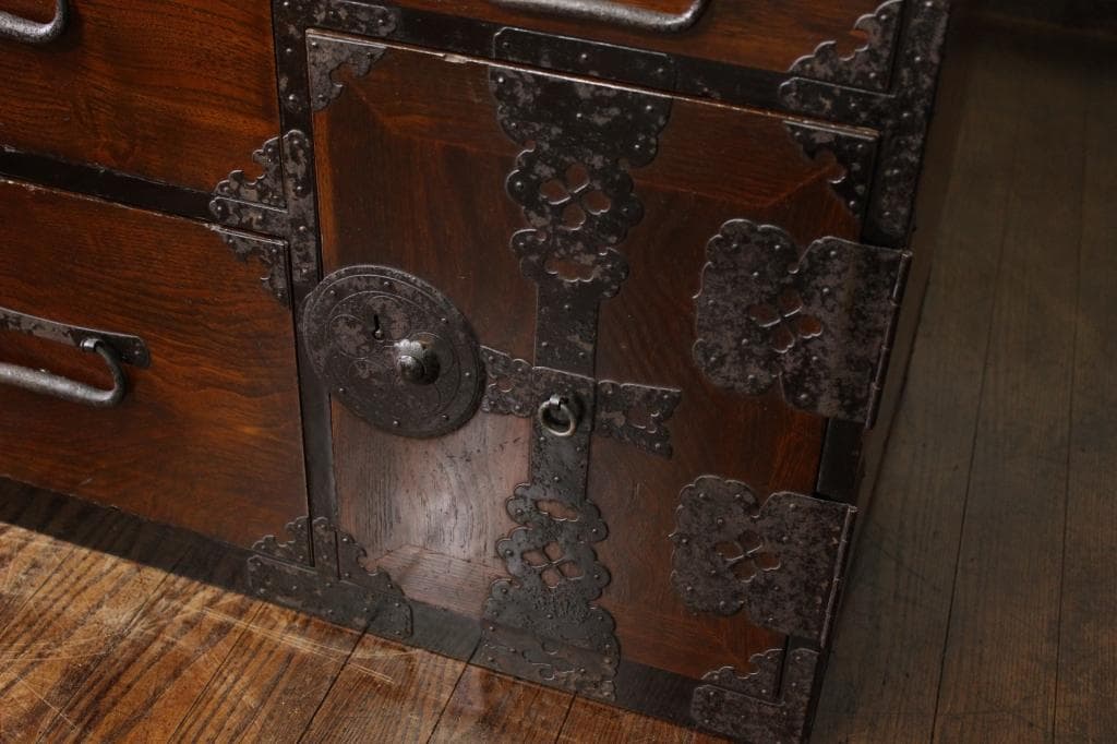 最上地方の衣装箪笥 丸金具 時代箪笥/古民家/チェスト/収納/無垢材/古家具