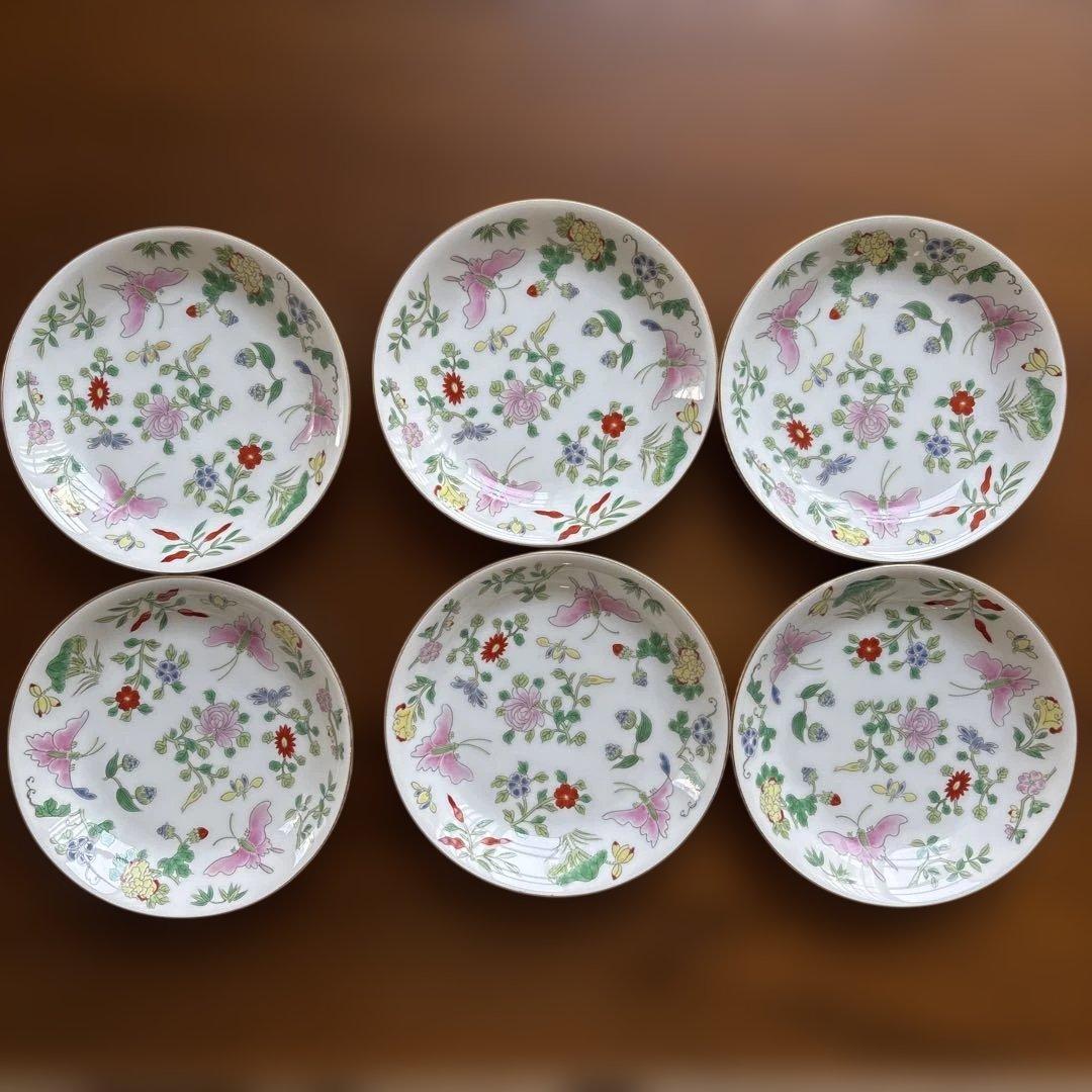 クニエダ　ヤスエ さんデザイン　chinee シリーズ　有田焼 プレート　６枚