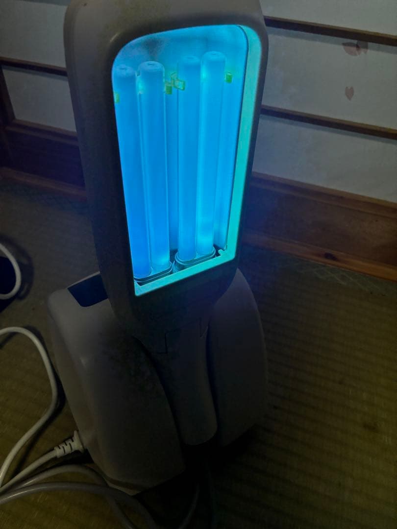 家庭用ナローバンドUVB光線治療器（UVB蛍光管2本搭載）　白斑　アトピー　乾癬