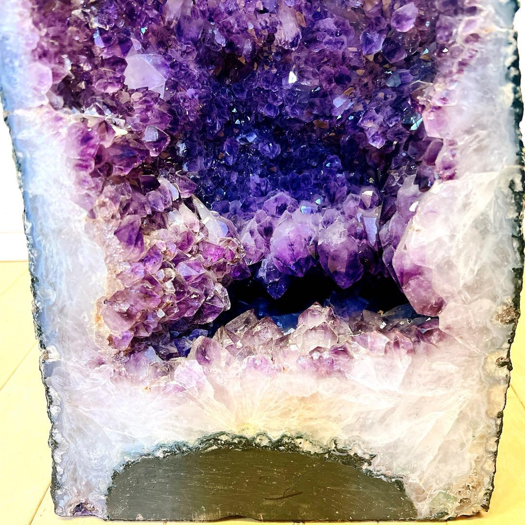 アメジストドーム　天然石　大型　高さ54cm 横幅23.5cm 奥行き22cm