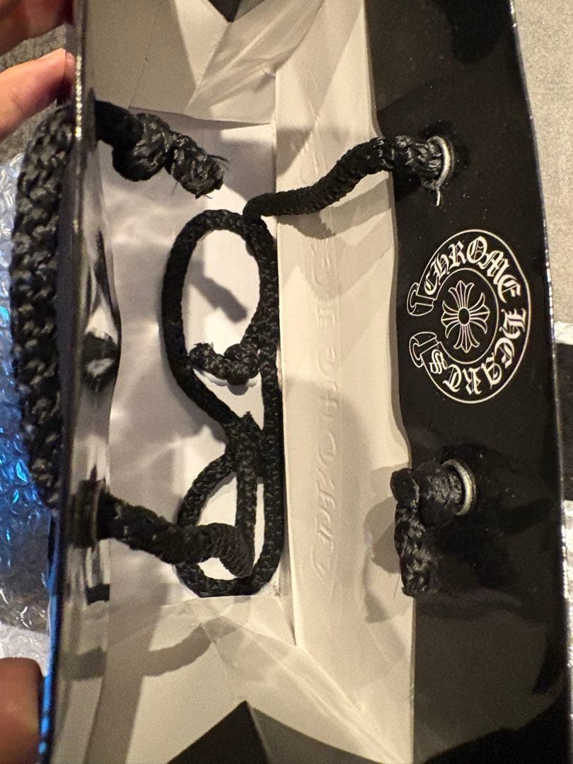 クロムハーツ　タイニーCHクロスフープピアス（片耳用）