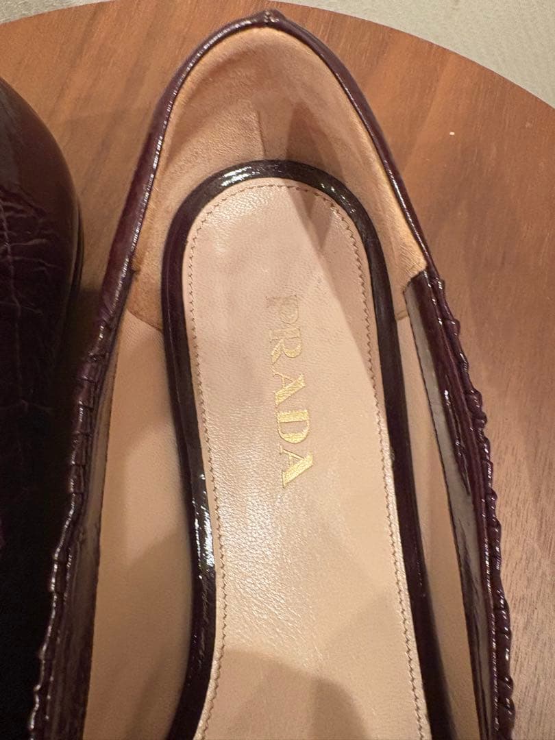 プラダフラットシューズ