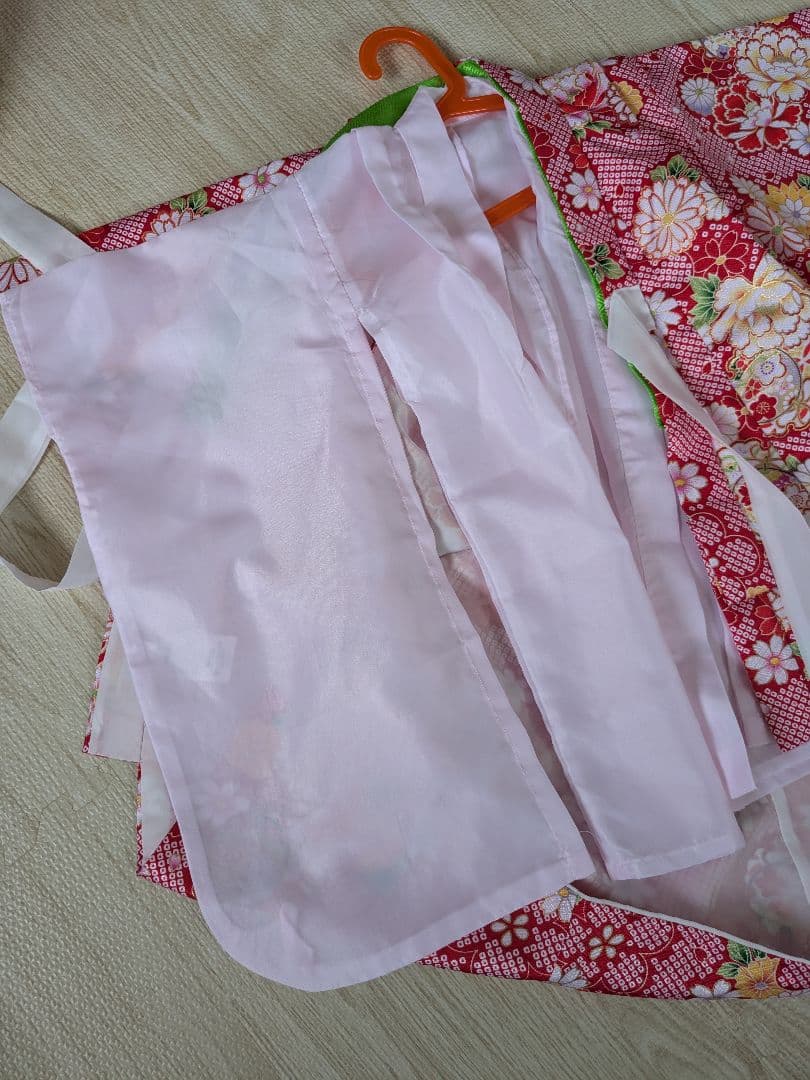 七五三３歳女の子　着物・被布・長襦袢セット　髪飾り　シュシュつき