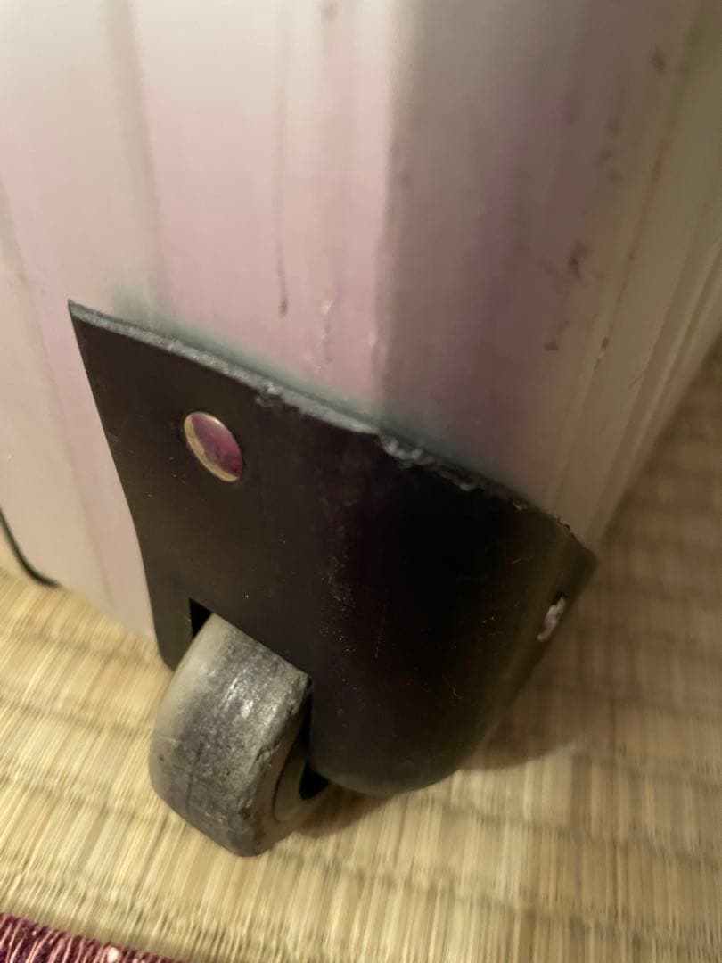 貴重！リモワ×プラダコラボ シルバー アルミキャリーケース