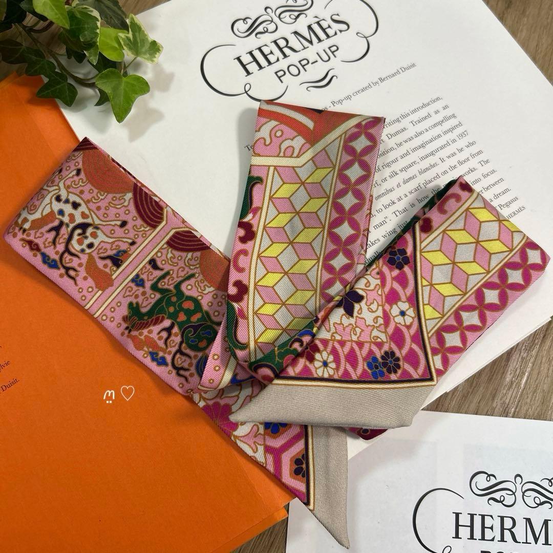HERMESエルメス ツイリー　王室のコレクション　リボンスカーフ　ピンク