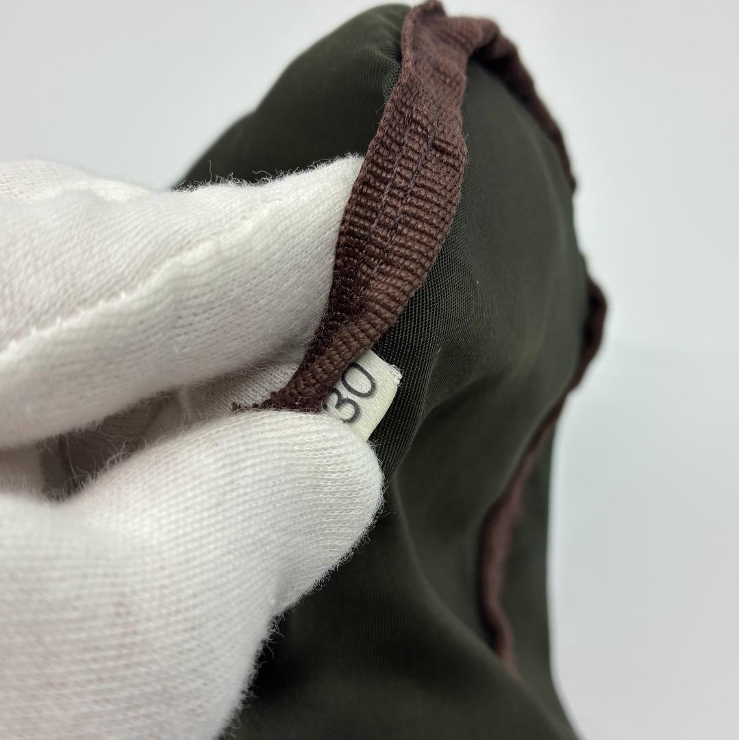 PRADA プラダ ナイロン 巾着ポーチ オリーブグリーン A1352B4