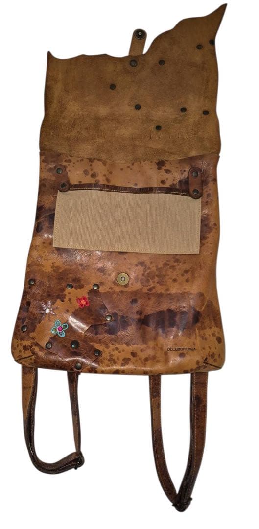 アルベロベロ ALBEROBELLO ビーズ刺繍 レザーバックパック