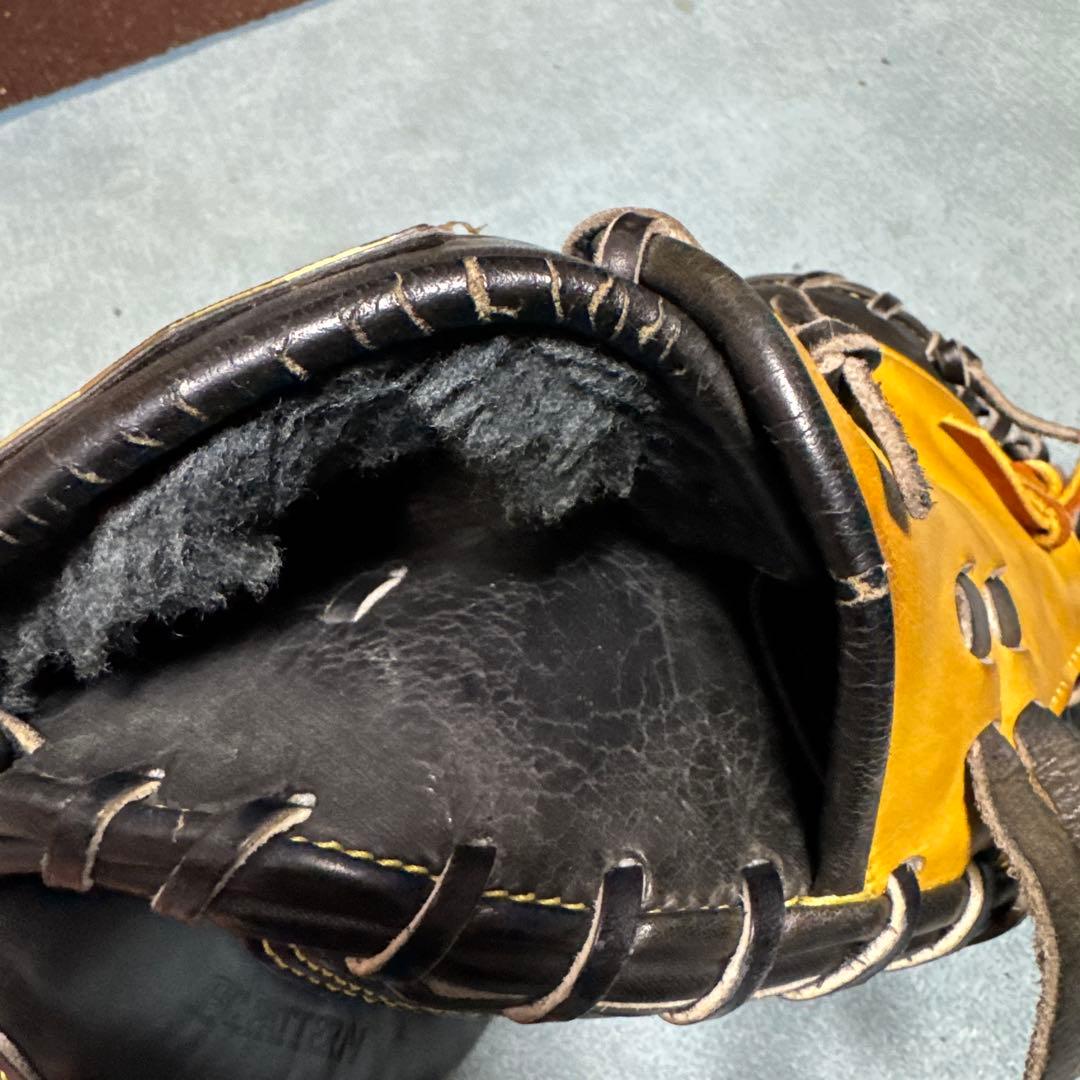 ZETT 硬式グローブ 黒/黄