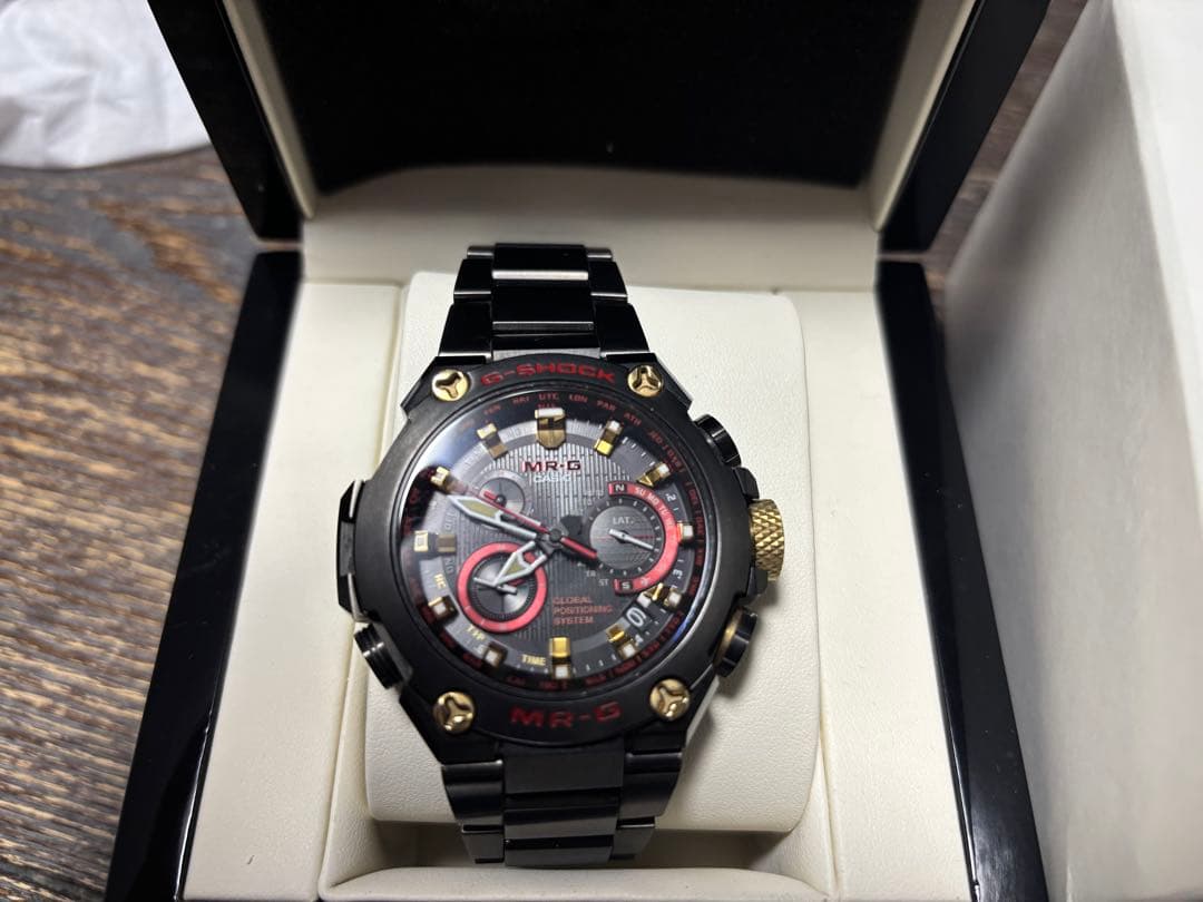 G-SHOCK MR-G 赤備え MRG-G1000B-1A4JR 電波ソーラー