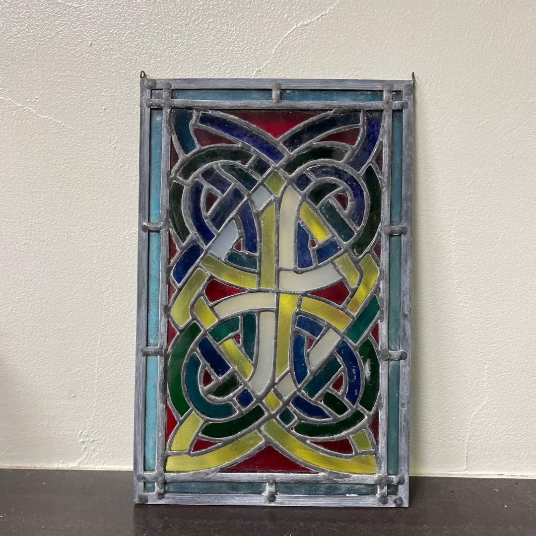 ステンドグラス割れ、欠け無し