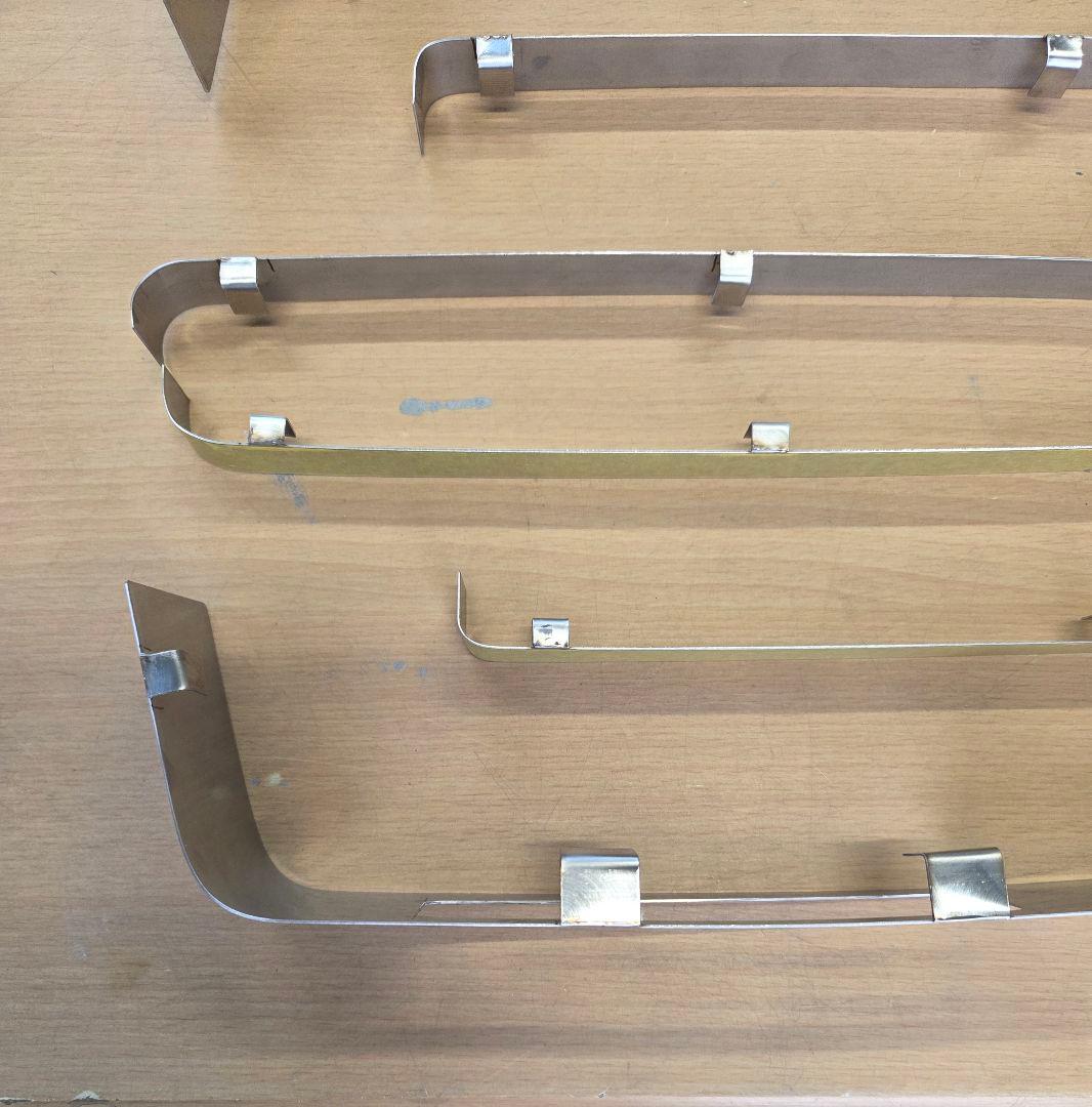 17スーパーグレート等　サイドステップ　フック付き鱗ステンレス