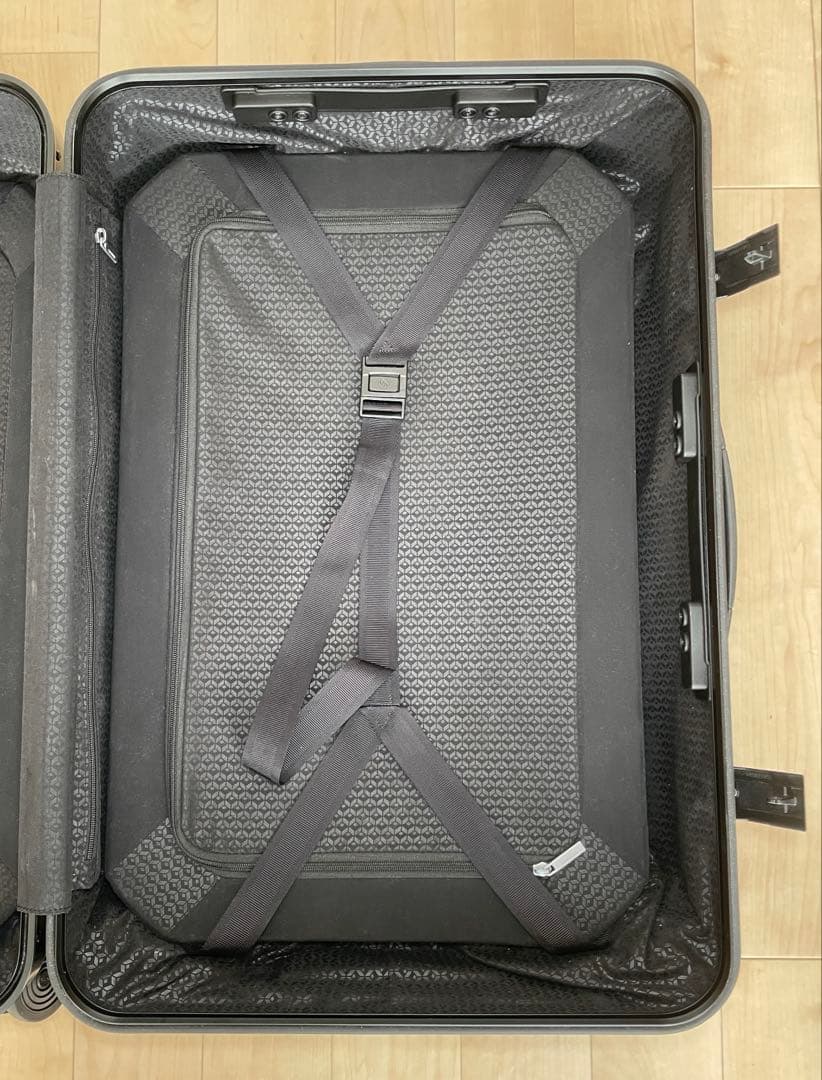 サムソナイト　アルミニウム　スピナー69 スーツケース　アルミ製　TSAロック