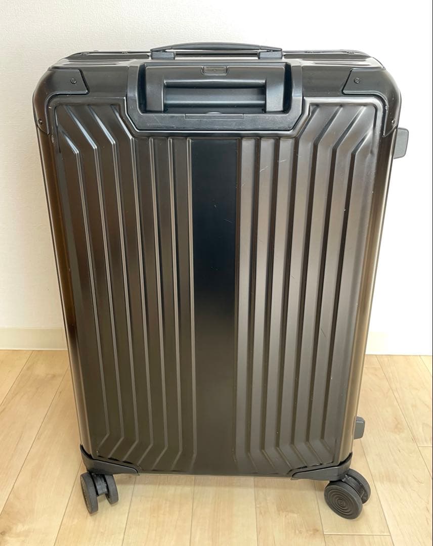 サムソナイト　アルミニウム　スピナー69 スーツケース　アルミ製　TSAロック