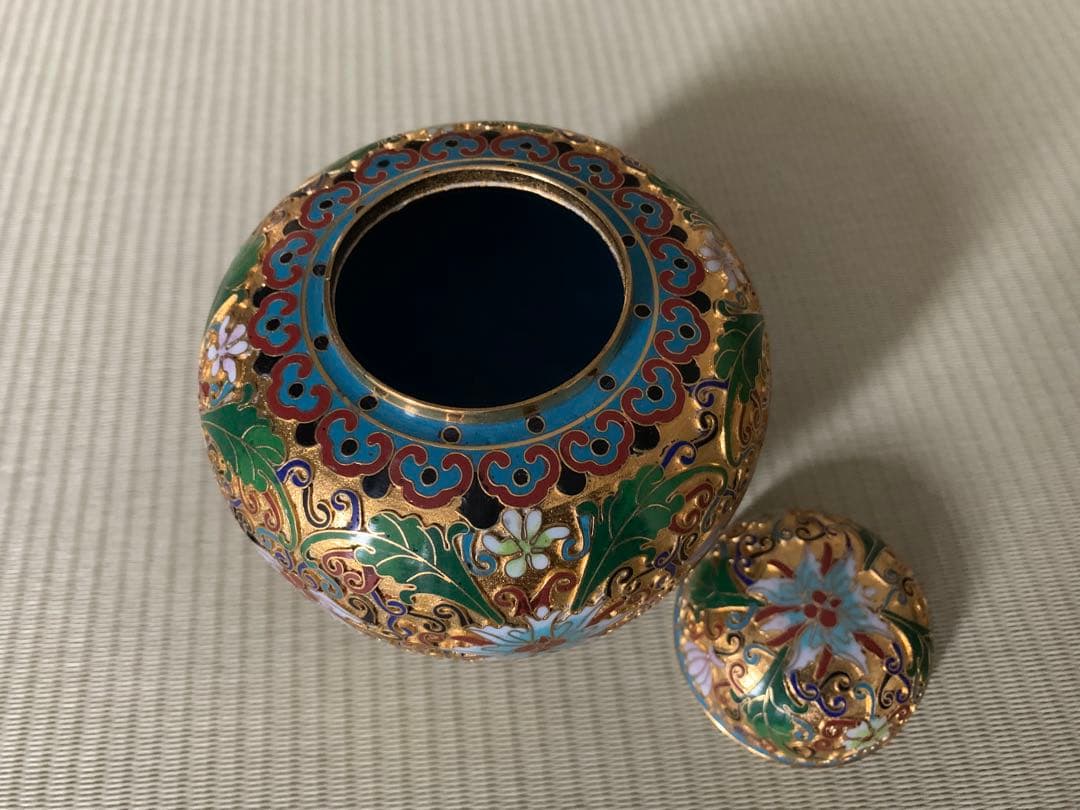 8、蓋つき飾りインテリア小物入れ(金属製)