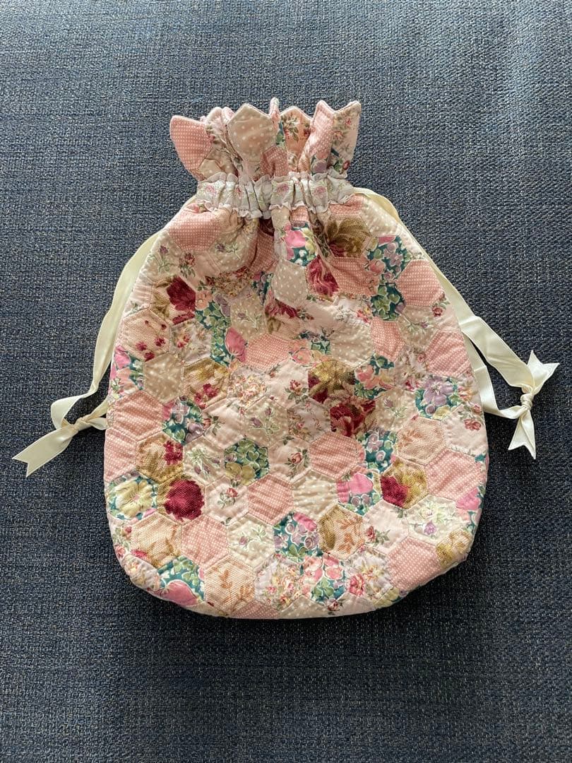 （622)花のモザイクのポーチ 完成品 宮崎順子さん