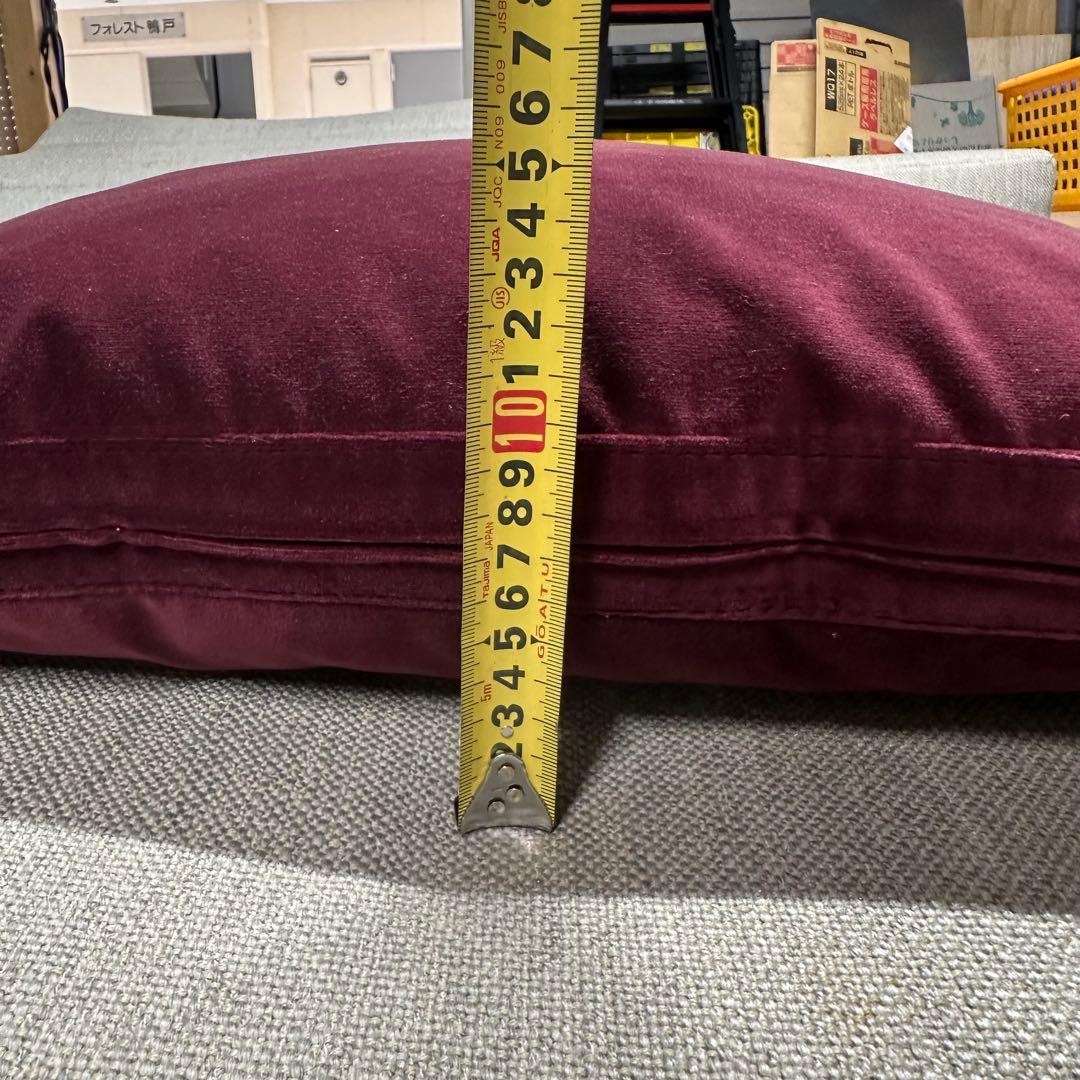 Minotti 　クッション　高級家具　ミノッティ　ワインレッド 1個