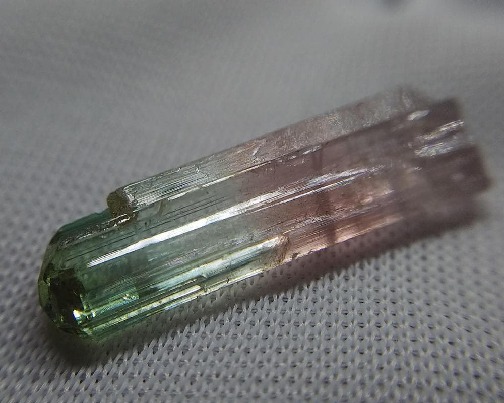 353 バイカラー トルマリン コンゴ産 結晶 原石