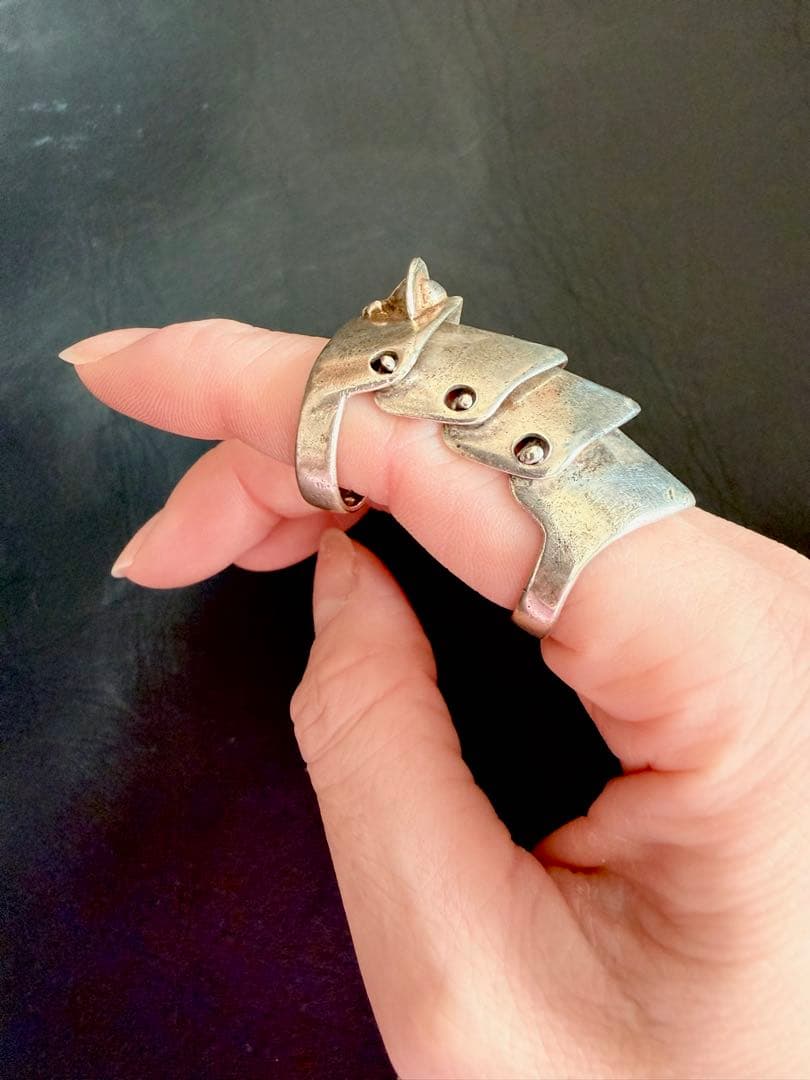 Vivienne Westwoodヴィヴィアン ヴィンテージ アーマーリング旧型