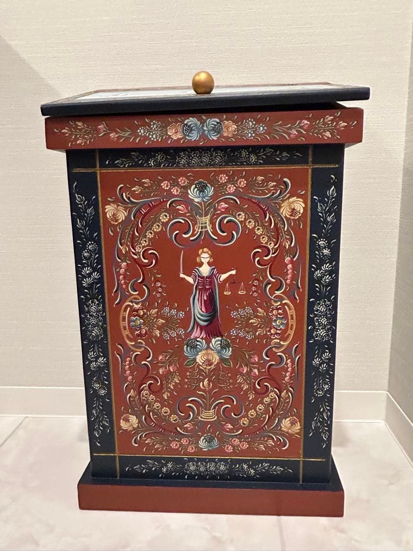 トールペイント：ヒンデローペン　ランドリーBOX