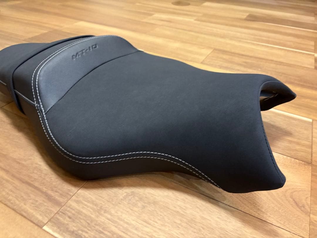 YAMAHA MT-10 コンフォートシート