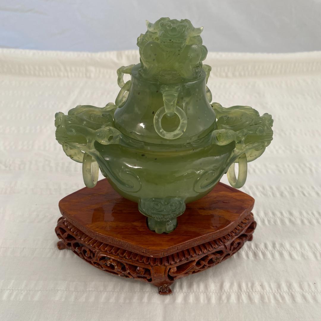 翡翠（ヒスイ）天然石　新山玉炉　龍の香炉　81年ポートピア天津物産展