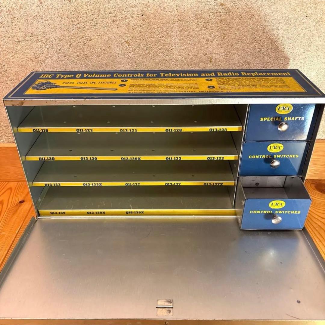 60年代　アメリカ　キャビネット　ガレージ　シェルフ　ラック　ミニカー