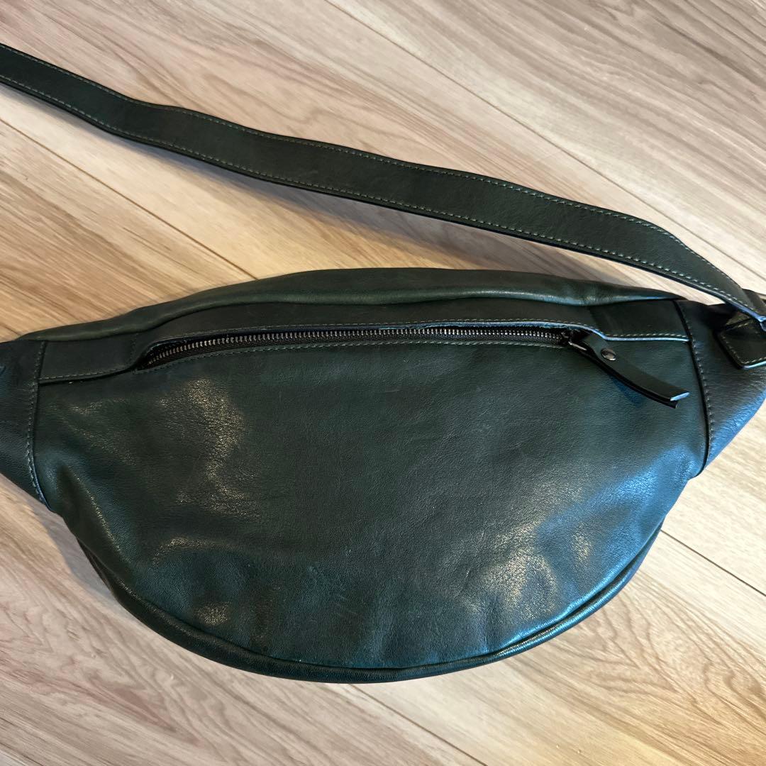 JIMMY CHOO 星型スタッズ ボディバッグ