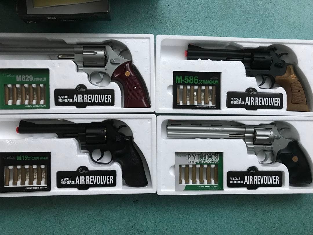 クラウンモデル エアリボルバー×4・オーセンティックカートリッジ付き セット