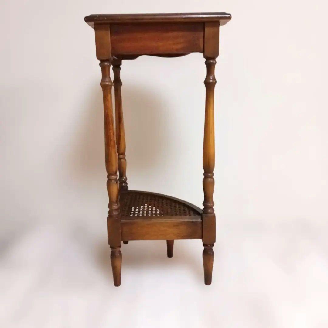 希少　オールドカリモク コーナーラック コロニアル 電話台 カタカナロゴ 飾り棚