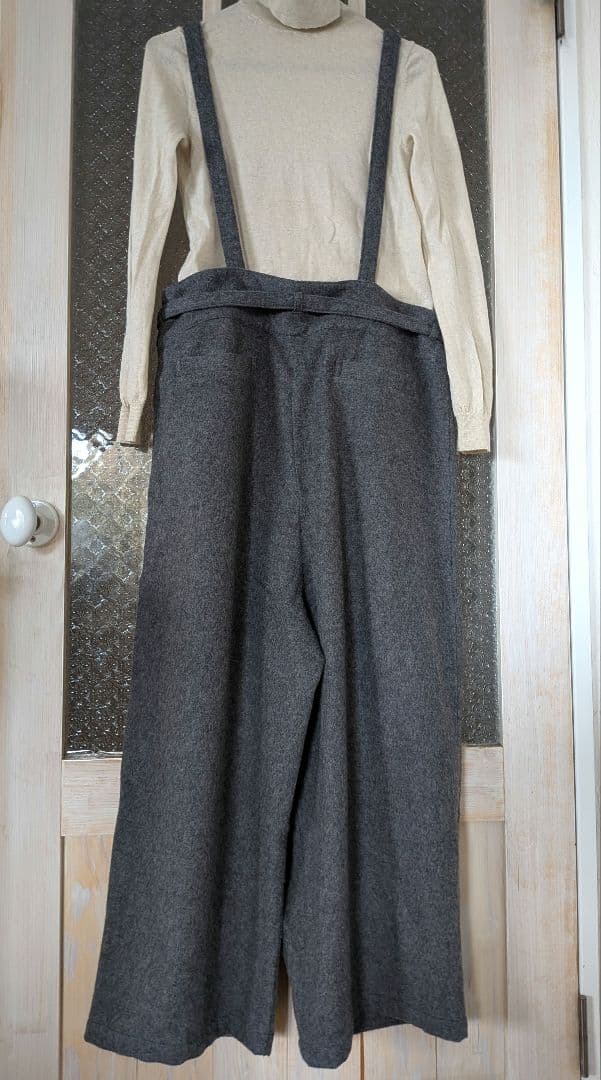 美品　かぐれ ＊ ウールサロペット パンツ グレー　フリーサイズ
