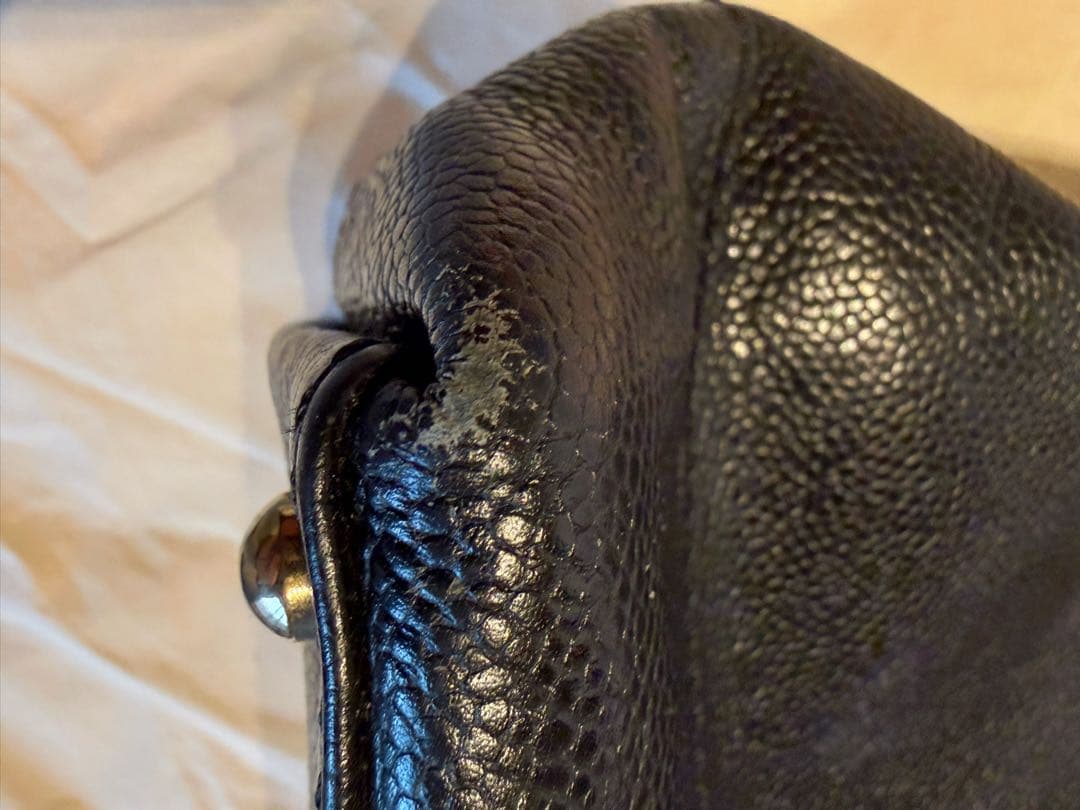 シャネル キャビアスキン　トートバッグ」